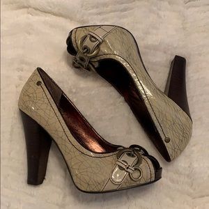 Naughty Monkey heels ❌